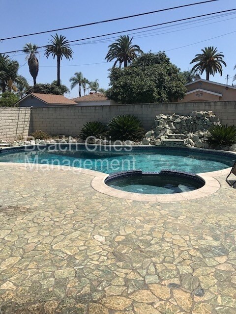 Foto del edificio - 2310 San Francisco Ave