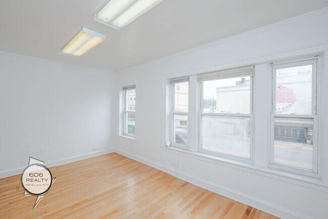 Foto del edificio - 1550 W 95th St