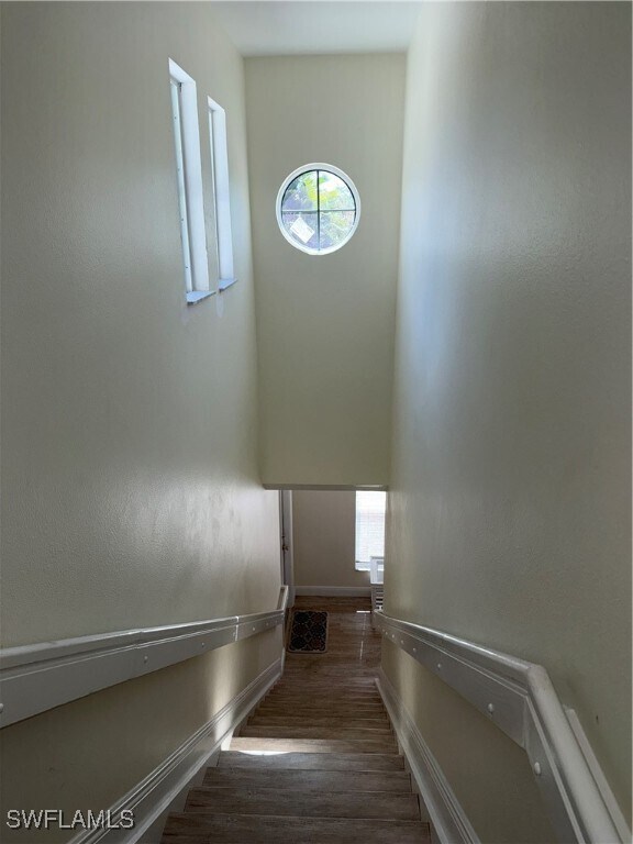 Foto del edificio - 100 Diamond Cir