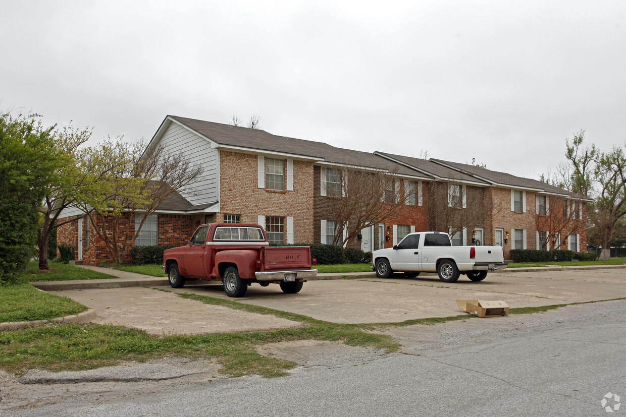 Foto del edificio - Townhouse Apartments