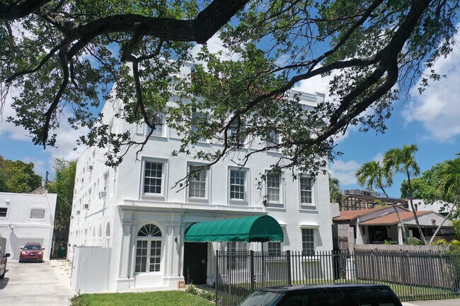 Building Photo - Buena Vista Manor