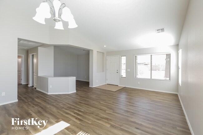 Foto del edificio - 6220 S 52nd Dr