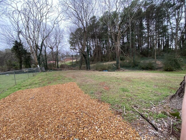 Building Photo - 3/2 in Cartersville