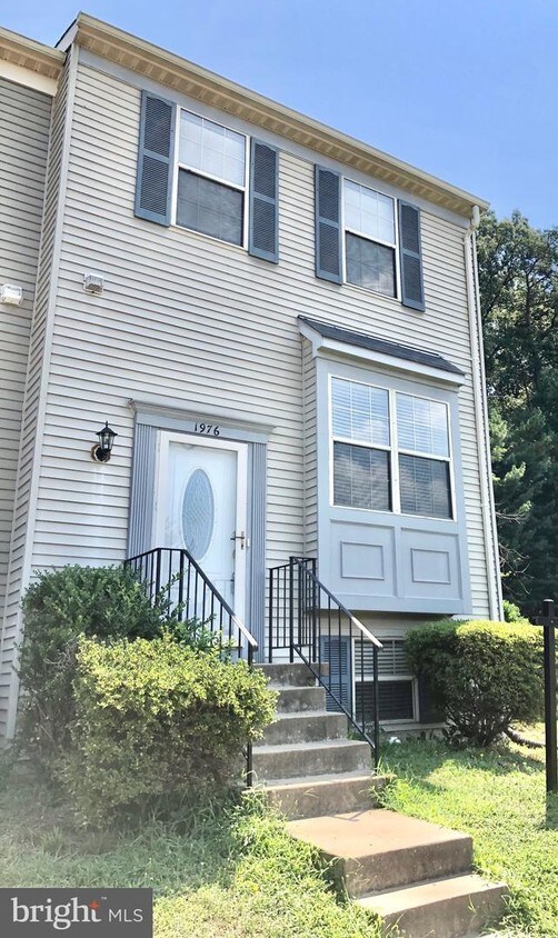1976 Winslow Ct, Woodbridge, VA 22191 Townhome Rentals in Woodbridge