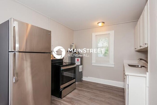 Foto del edificio - 3 Bedroom Pet-Friendly Home in Charlotte, NC with Main Street Renewal