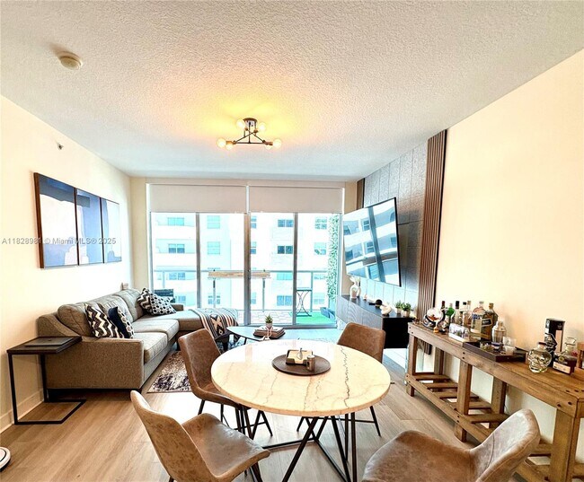 Foto del edificio - 1111 SW 1st Ave