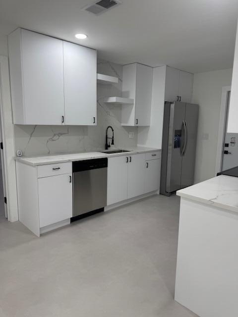 Building Photo - 9743 Saddlebrook Dr