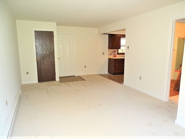 Building Photo - 1057 Dry Tavern Rd