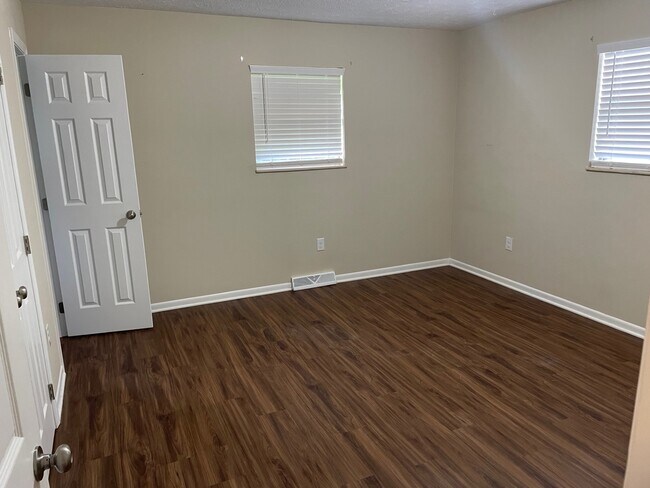 Foto del edificio - 11632 S Williamsburg Dr