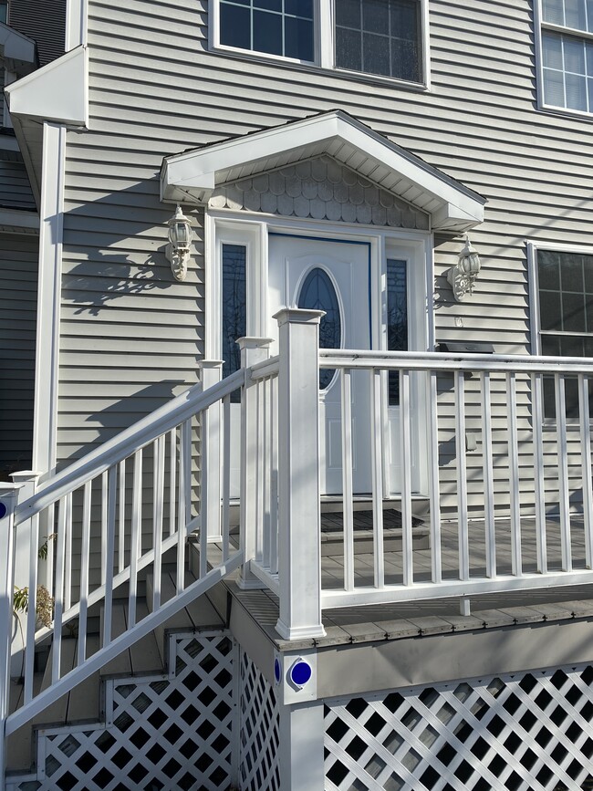 Photo - 102 E Allen St Townhome