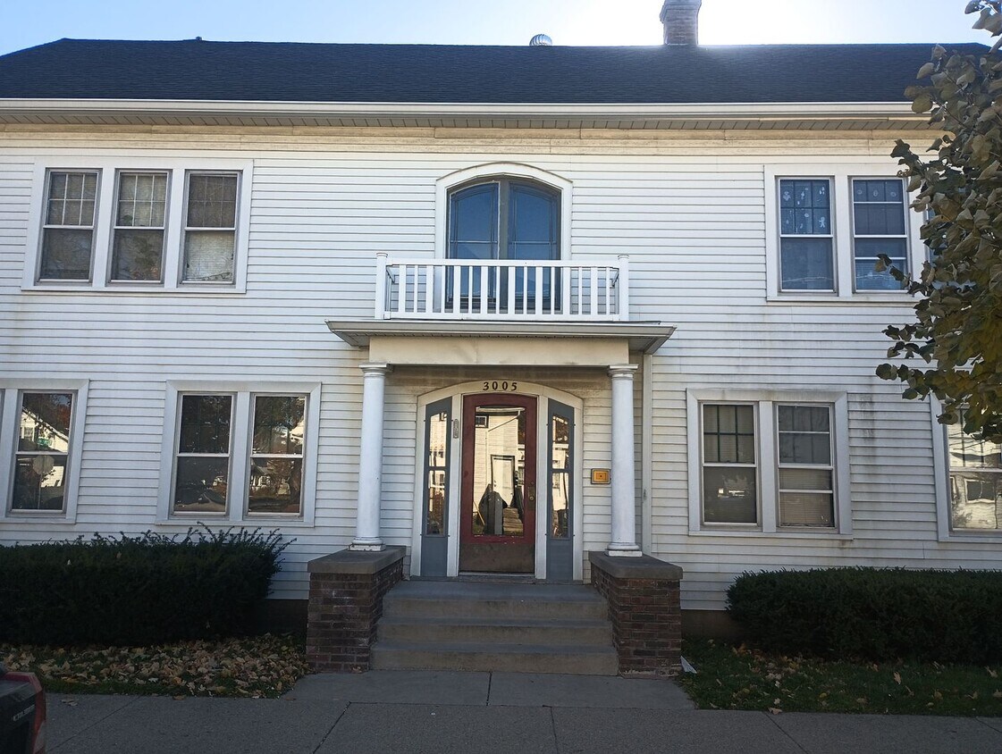 Primary Photo - CM 3005 17th St