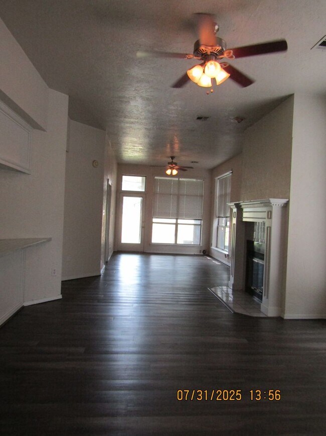 Foto del edificio - 503 NW Fairway Villa Dr