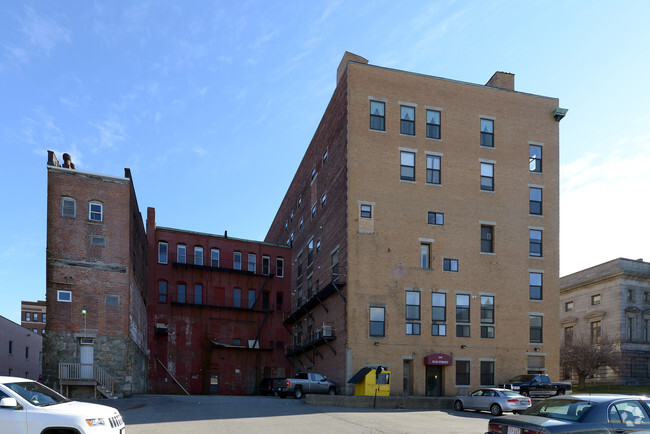 Building Photo - Masonic Temple