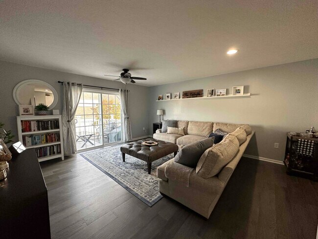 Foto del edificio - 5554 Middle Falls St