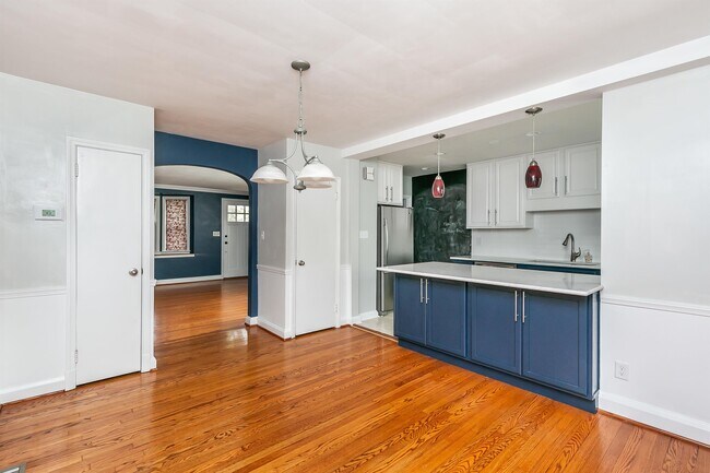 Building Photo - 412 Dumbarton Rd