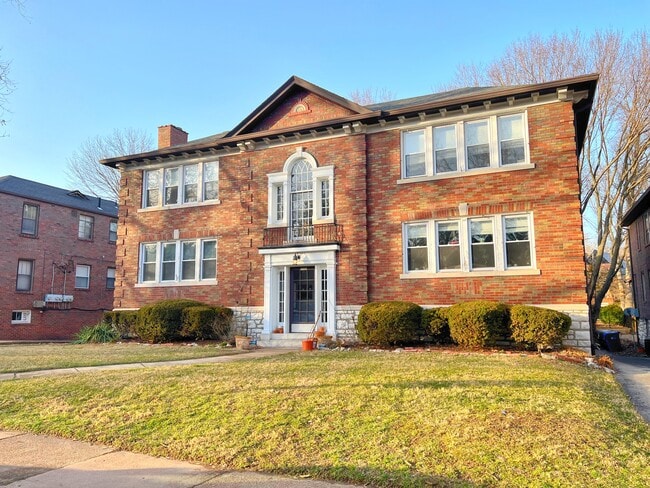 Building Photo - 7345 Pershing Ave
