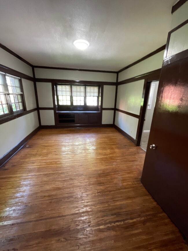 704 W Main St, Crawfordsville, IN 47933 House Rental in