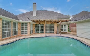 Building Photo - 1311 Hopkins Park Dr