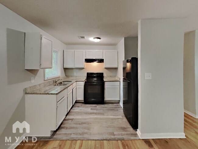 Foto del edificio - 829 Bonneville Terrace NW