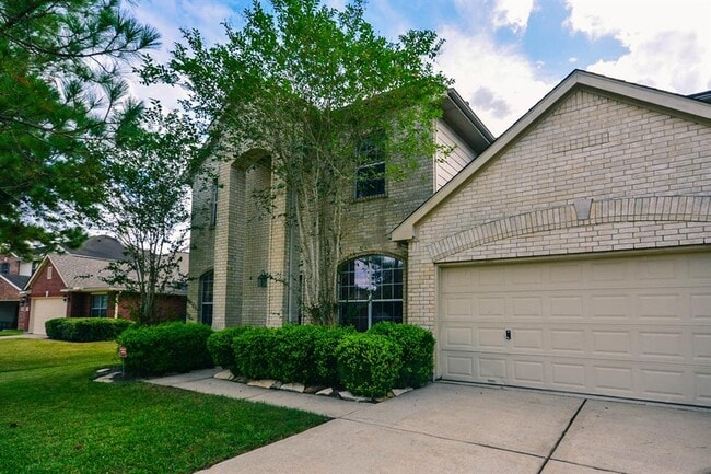 Building Photo - 3215 Cumberland Ct