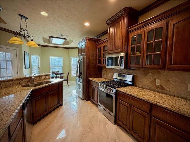 Foto del edificio - 3741 Debbie Ln