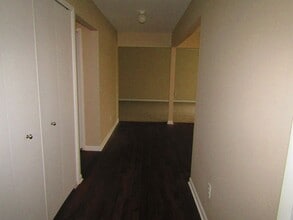Building Photo - 16270 Mayfair Dr