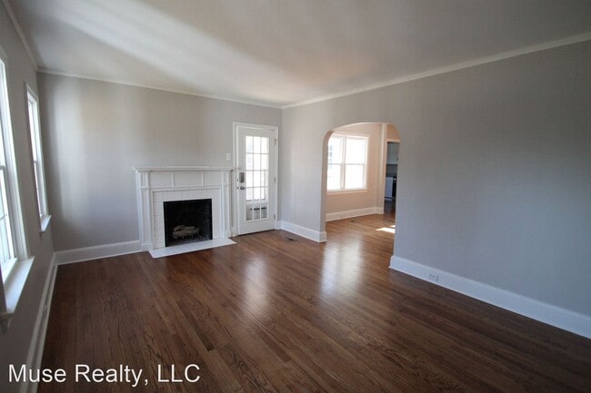 Building Photo - 3 br, 2 bath House - 1019 Myrtle Drive