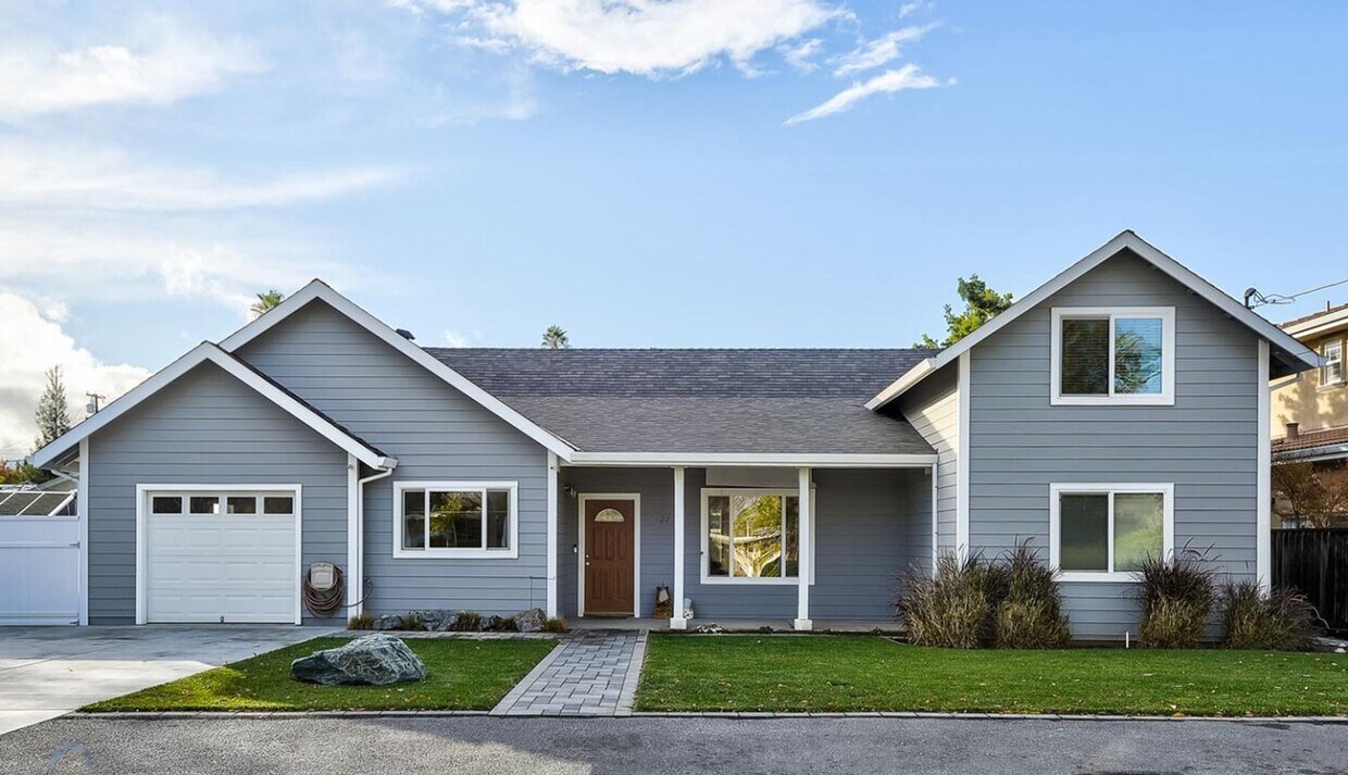 Foto principal - BRIGHT, OPEN LAYOUT SUNNYVALE HOME
