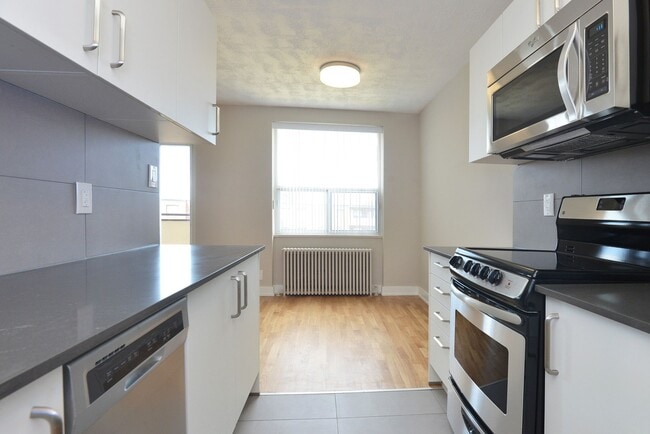 Building Photo - 25 Eccleston Dr