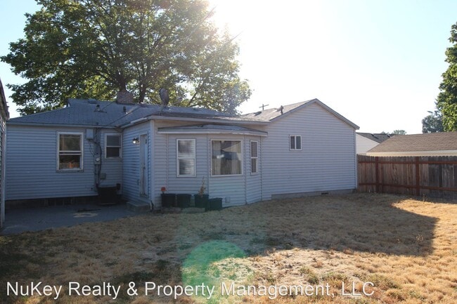 Building Photo - 3 br, 2 bath House - 6111 N. Alberta St. -...