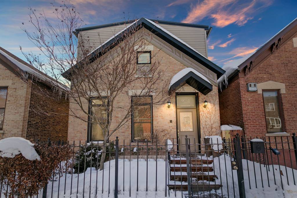 Foto principal - 2151 W Race Ave