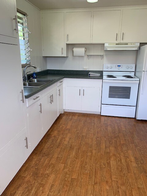 Foto del edificio - Kapahulu, Single Family Home, $3,700, 4 Be...