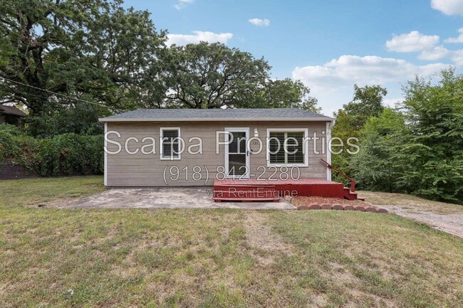 Building Photo - 734 N Walnut Creek Dr