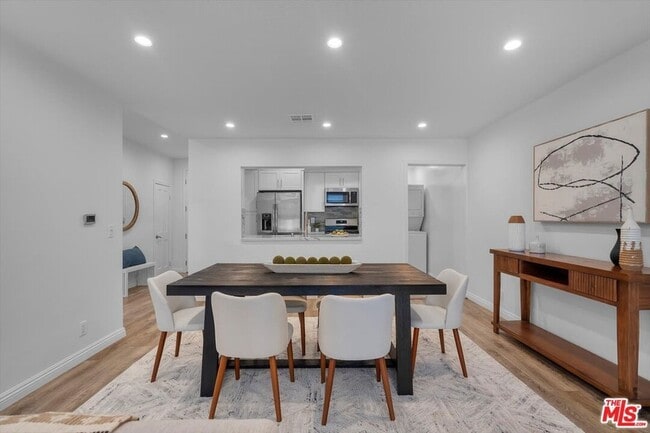 Photo - 1650 Veteran Ave Apartment