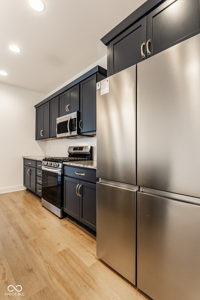 Foto del edificio - 4834 Crittenden Ave