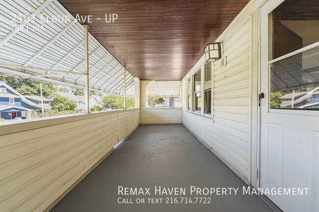 Foto del edificio - 2101 Elbur Ave.UP, Lakewood -Spacious 2 be...