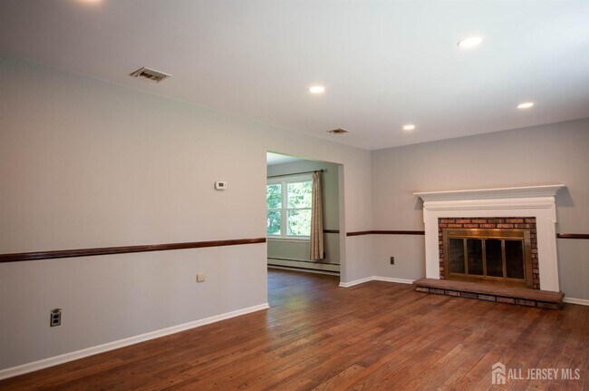 Building Photo - 1760 Rahway Rd