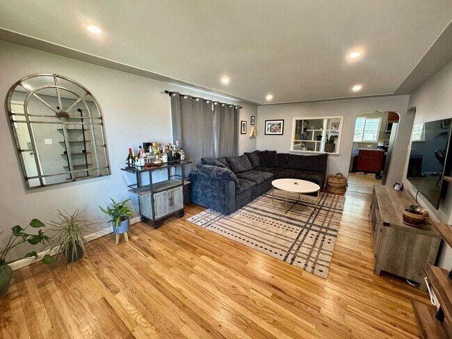 Photo - Dream Home for Rent in Ruby Hill – Spaciou...