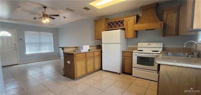 Foto del edificio - 2204 N Dahlia St