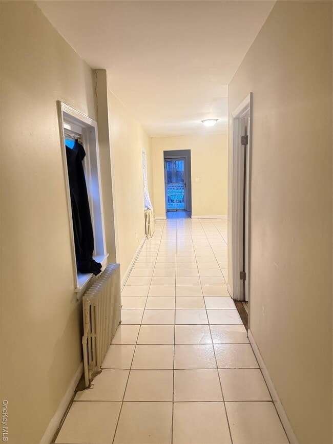 Foto del edificio - 33 Kingston Ave