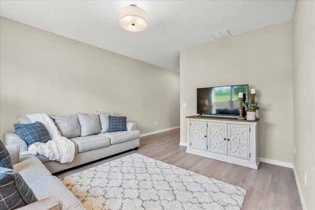 Building Photo - 4314 Spruce Crk Dr