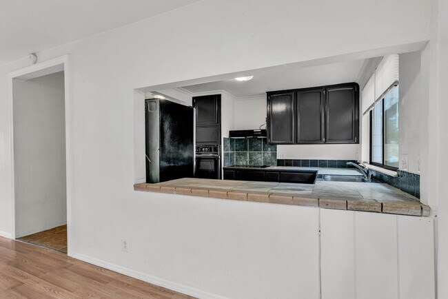 Foto del edificio - 1338 Homestead Ave
