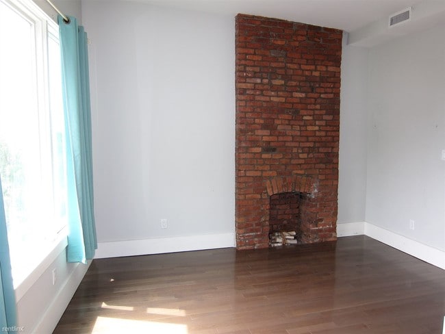 Building Photo - 335 Prospect Ave