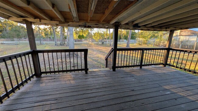 Foto del edificio - 6621 W Forest Rd