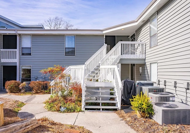 Photo - 728 Azalea Dr Apartment