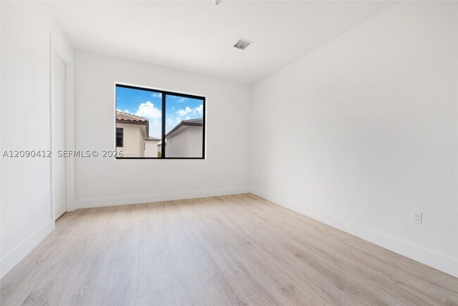 Building Photo - 4408 NW 80th Ave