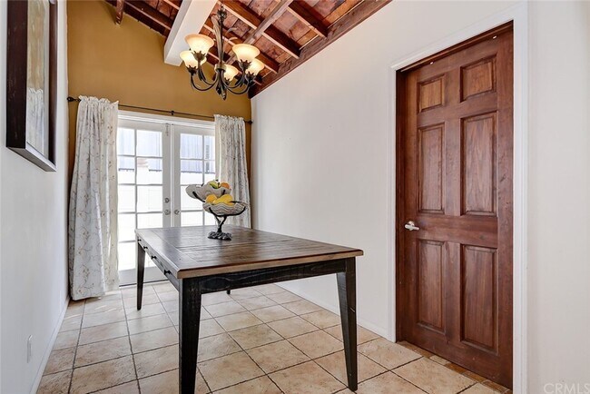 Comedor - 501 Gould Ave