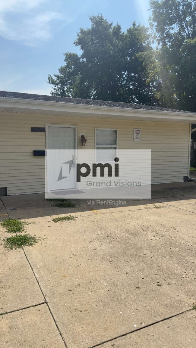 Foto del edificio - 2151 11th St