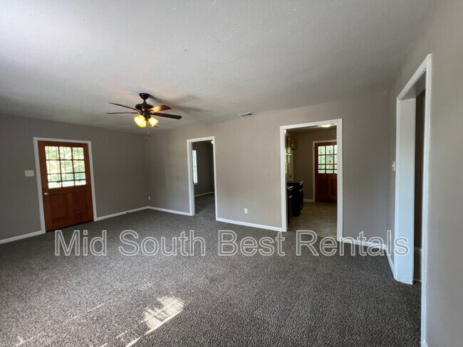 Foto del edificio - 3322 Old Horn Lake Rd