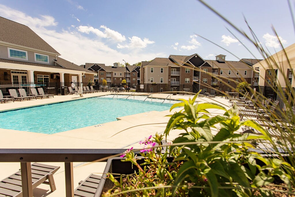 Piscina - The Grand at Union Cross